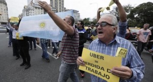 Taxi-vs-Uber-680x365